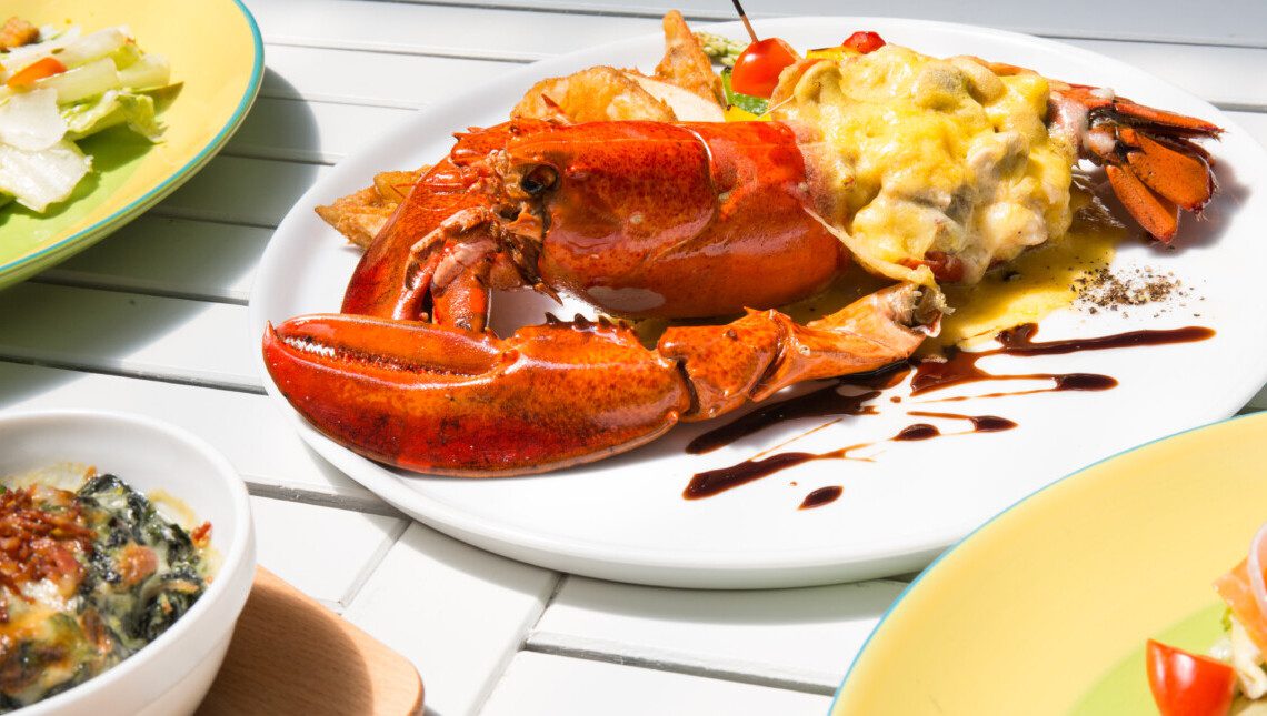 Lobster Bakes and Lake Days: Experiencing Authentic Maine Cuisine